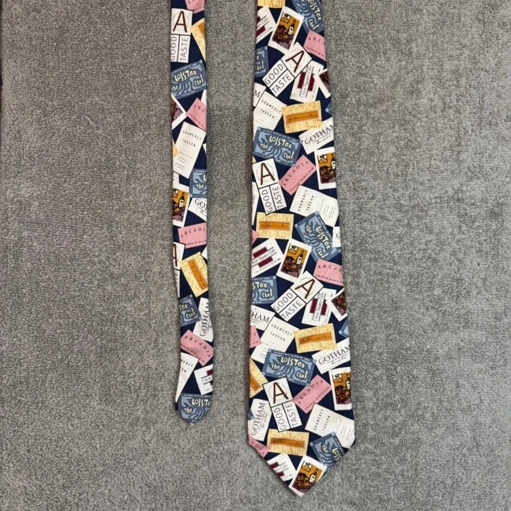 Echo Silk Tie Mens Navy Blue NYC Restaurant Business Card Novelty Print 57x3.75
